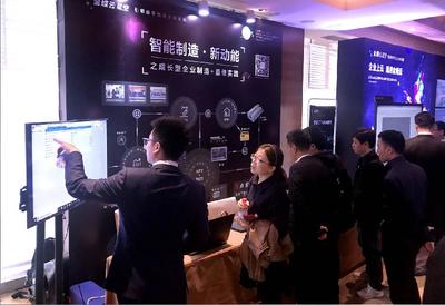 “龍媽”艾米莉亞·克拉克自曝曾患腦動(dòng)脈瘤 兩次手術(shù)險(xiǎn)喪命，感悟生命與堅(jiān)韌